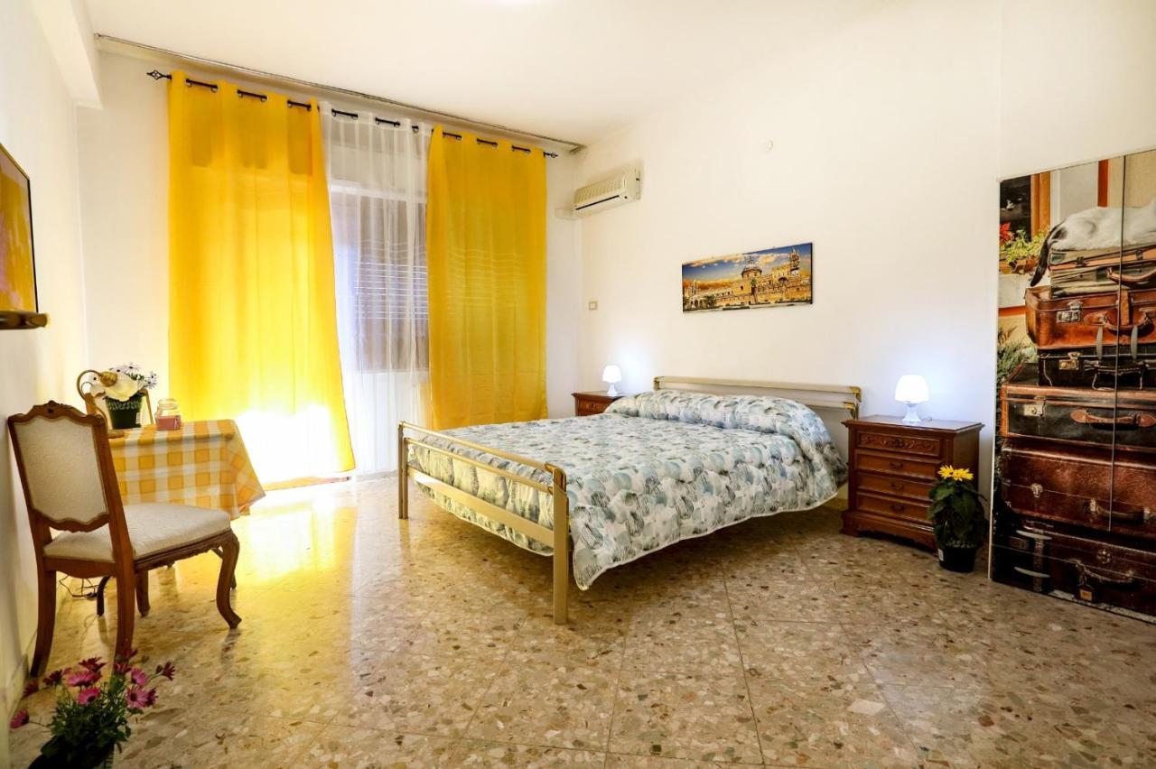 A Casa Di Fra' Bed & Breakfast Palermo Ngoại thất bức ảnh