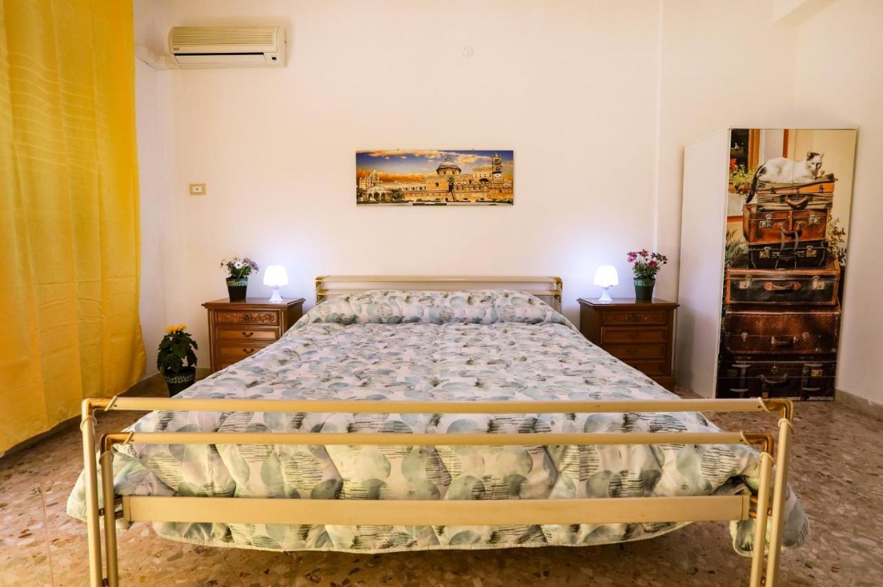 A Casa Di Fra' Bed & Breakfast Palermo Ngoại thất bức ảnh